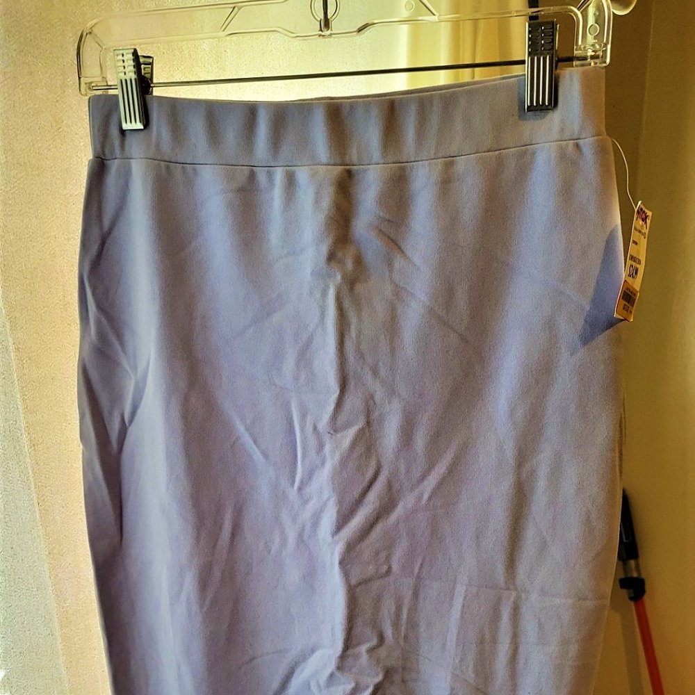 Lucy Paris Lavender Midi Skirt with Rear Slit Sz Small New With Tags